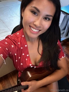 It s been a while since i last played my ukulele any suggestions