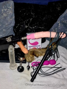 I m waiting for you with my toys emilialiston1 https onlyfans com