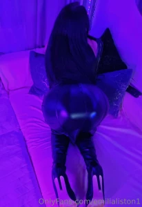 Ass in latex ultraviolet