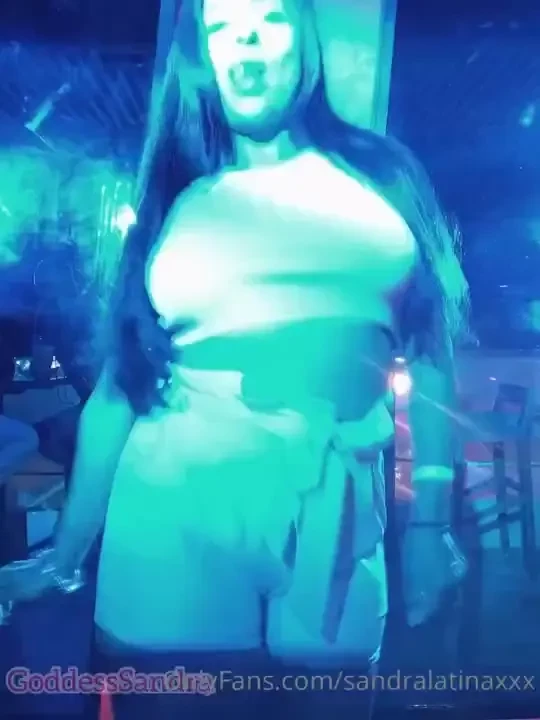 Went bar hopping yesterday all around playa del carmen wouldn t you 