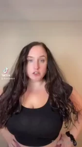 Follow me on tiktok gia bellax3