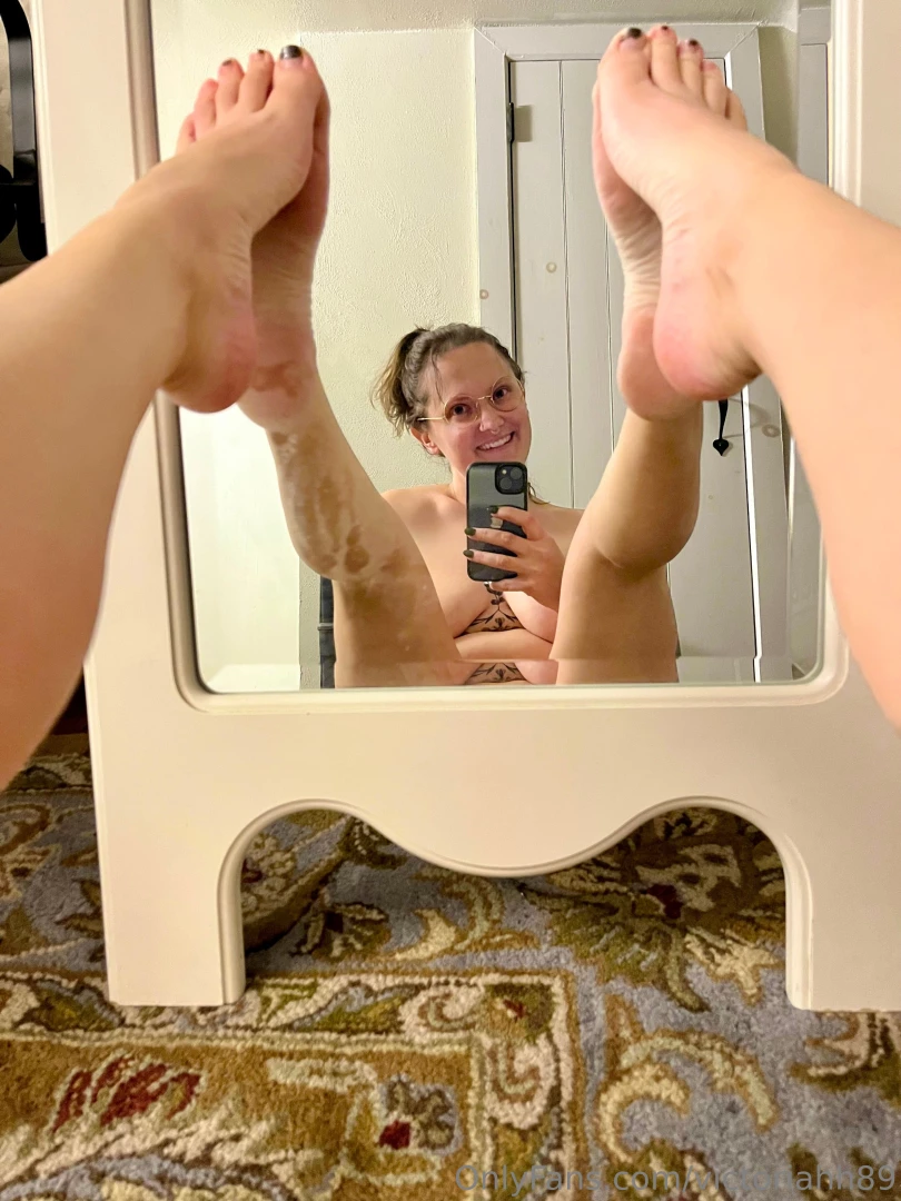 Trying out some different poses part 1 