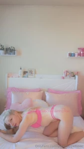Cute lil shoot i want more lingerie and pink part 11