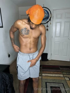 I had too much fun taking this mini photoshoot for you i promise it s