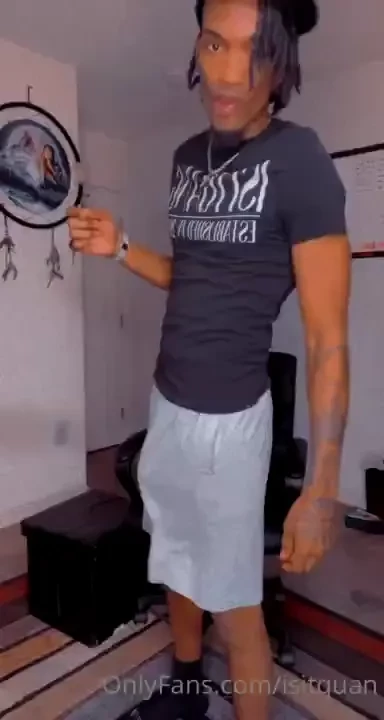 Would you let me wear grey shorts outside 