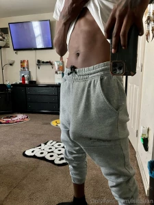 Pull my shit down and show me what that fucking mouth do part 1