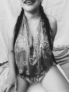 D jame ver tu paquete por privado bb
