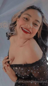 Hola amor estoy muy aburrida quiero jugar contigo