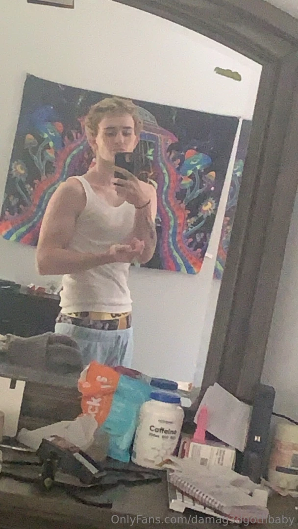 Https onlyfans com mattybandz this is the guy in my videos and streams 