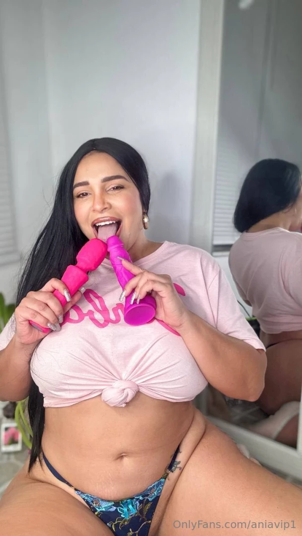 Double pleasure no limits today i went all out vibrator and dildo at 