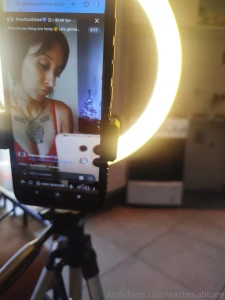 I m waiting for you anbluevip