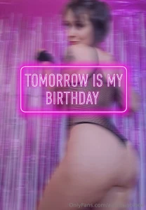 You still haven t sent me my birthday present