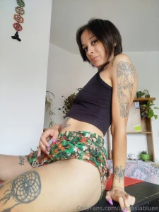 Your favorite girlfriend has an amazing gift for you on valentine s