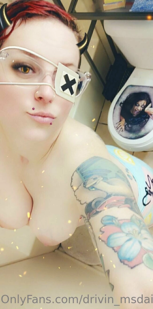 What kind of music do you listen to when you shower i just say i love part 1 