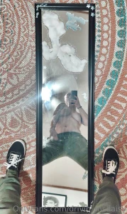 I think my mirror got the best dumb bitch view while i was cleaning it