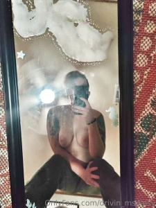 I think my mirror got the best dumb bitch view while i was cleaning it part 1