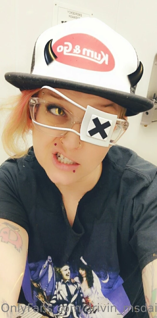 You know dumb bitches kum amp go so i apologize but be ready for some 