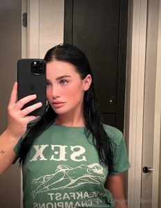 Some things look better wet