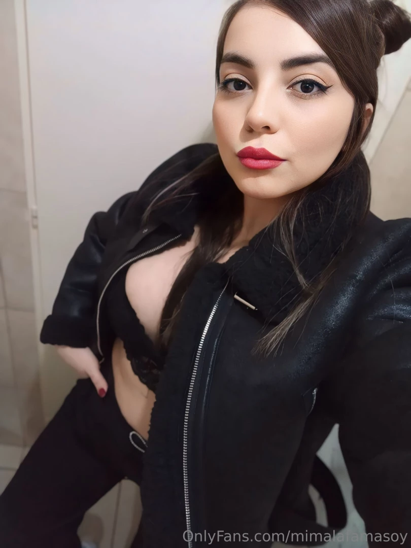 Does the black one suit me 