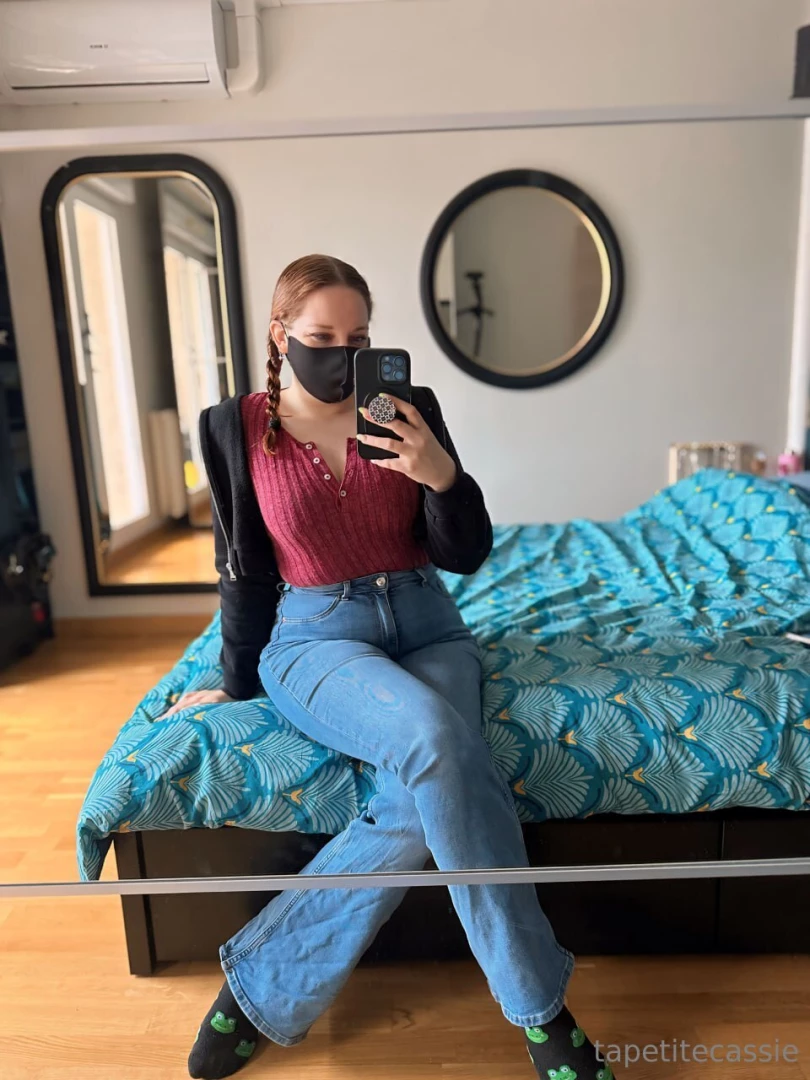 Le retour des meilleures chaussettes du monde avec une photo toute 