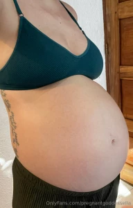 My sunday bump is looking pretty big don t you think i m on my way to