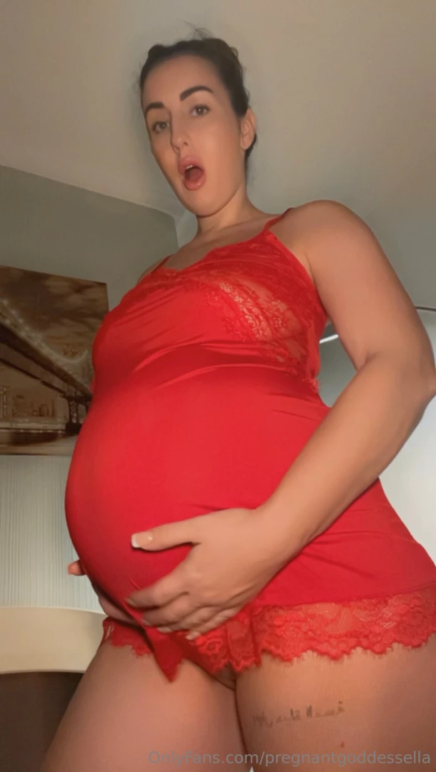 Swipe through to see what happens when i show him my new night dress 