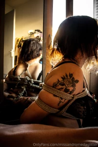 Missandromedaglitter part 1025354