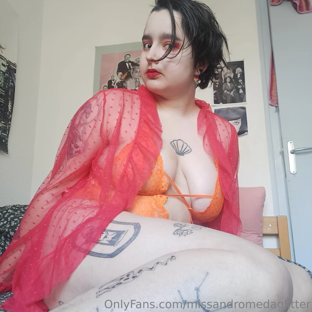 Missandromedaglitter part 1025813 