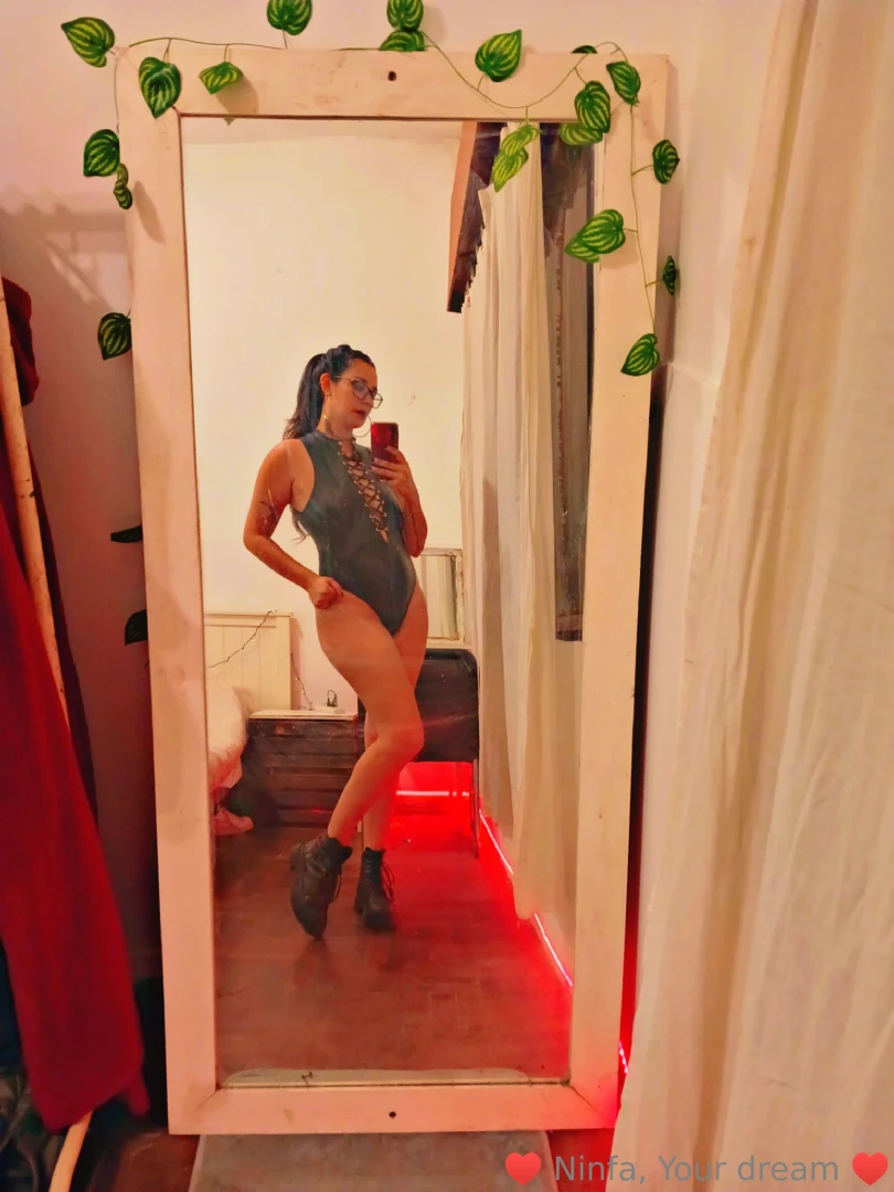 The night has that magic that makes me really horny shall we play 