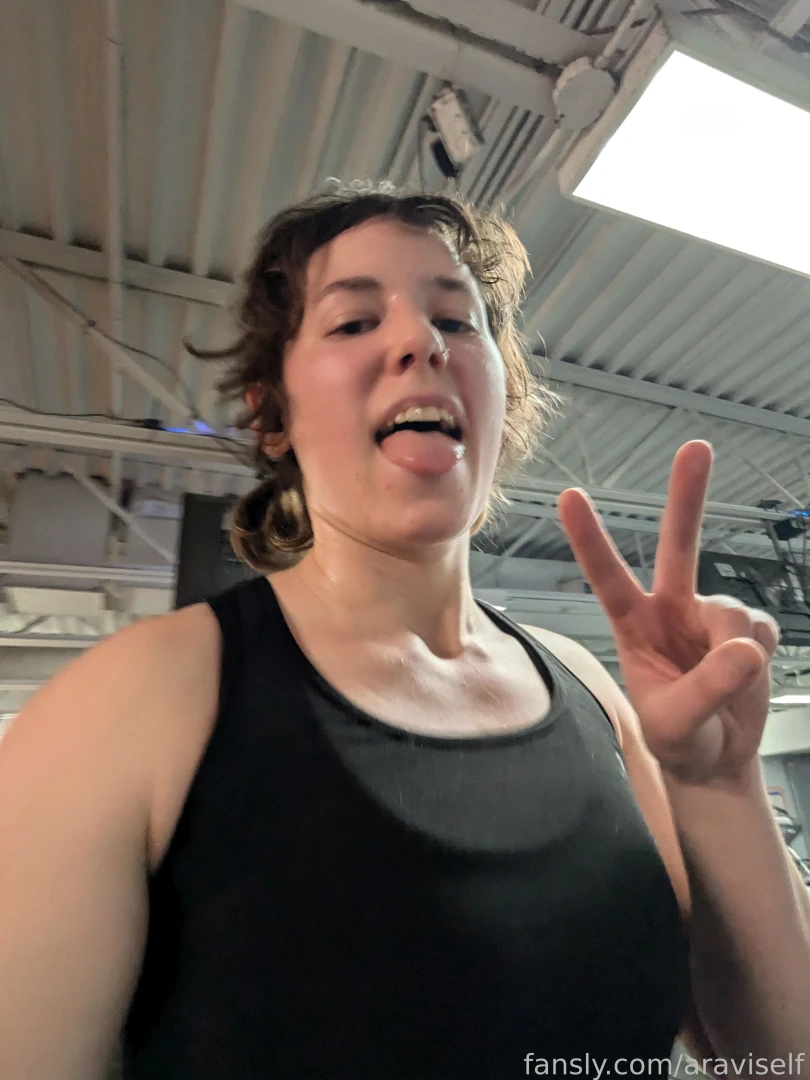 Livestreaming soon bare with me having some technical difficulties 