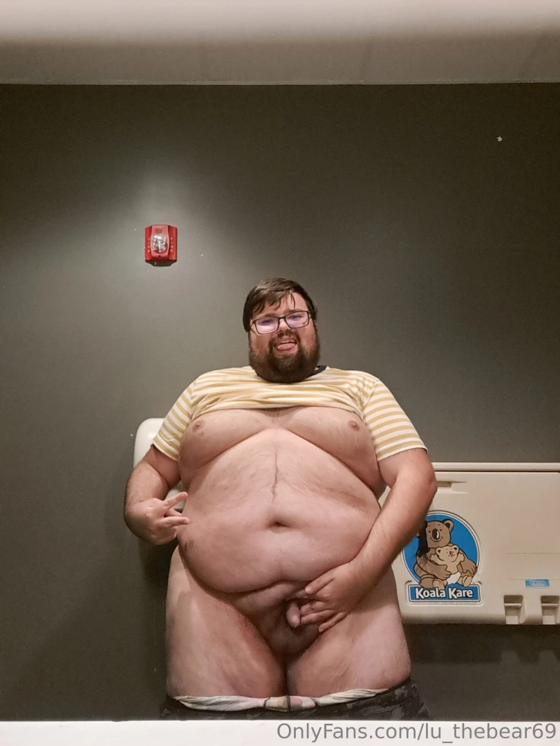 Went out to my downtown area the other night to see some christmas 