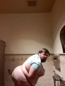 Here is some extra pics and an exclusive video of me in the italian part 1