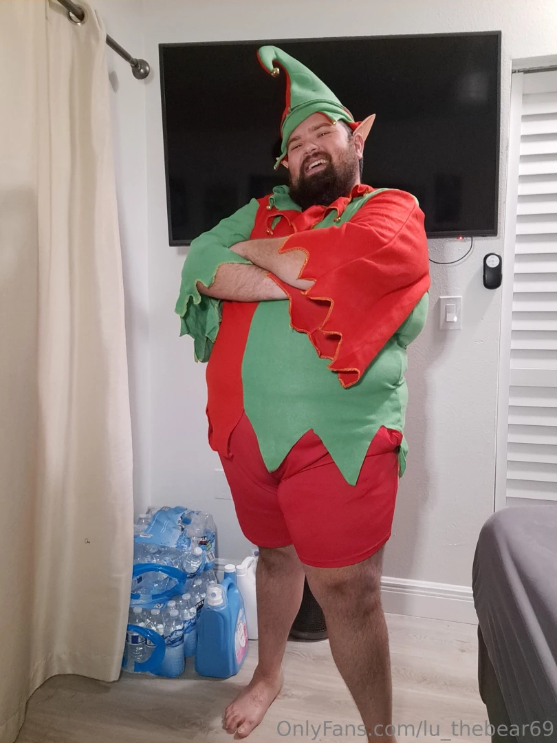 Went out to a christmas party over the weekend it was an elf themed part 10 
