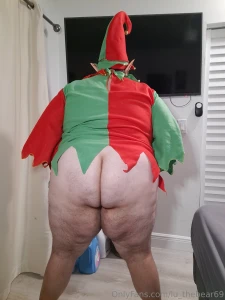 Went out to a christmas party over the weekend it was an elf themed part 7