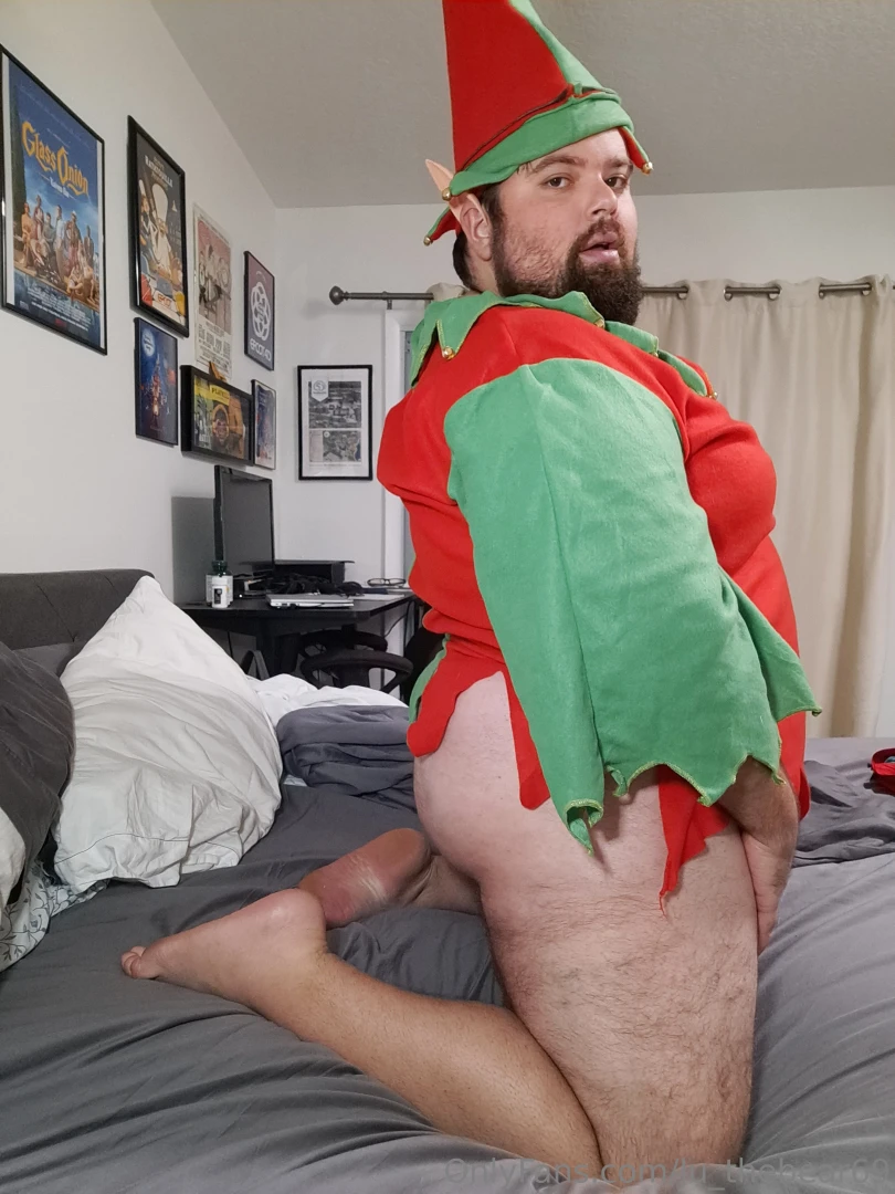 Went out to a christmas party over the weekend it was an elf themed part 1 