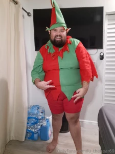 Went out to a christmas party over the weekend it was an elf themed part 6