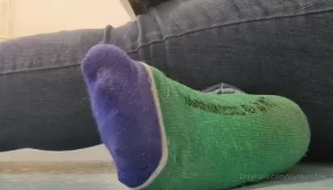 Self tickle