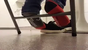 lilysbarefeet - 22 videos of shoe and sock removal at work collection i like to make part 12 