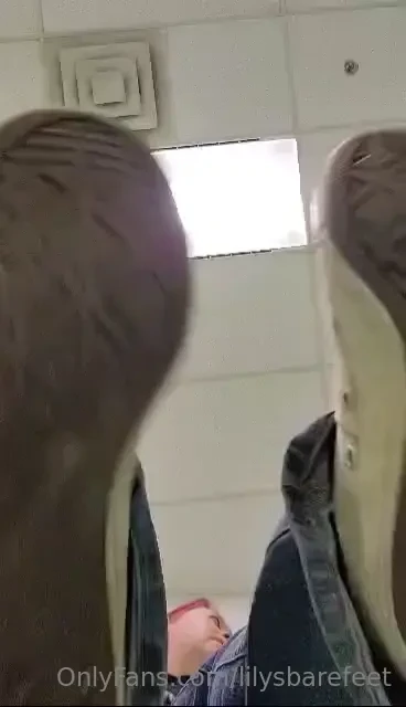 Footwear removal joi tease for the sock lovers especially i remove my 