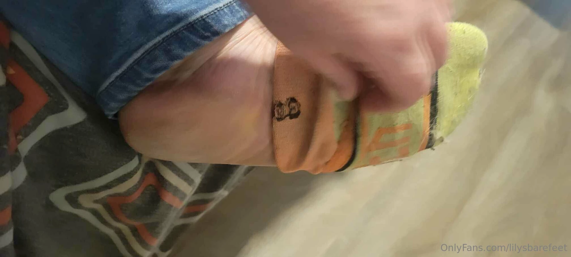 Little sock tease for u guys if u keep scrooling part 3 