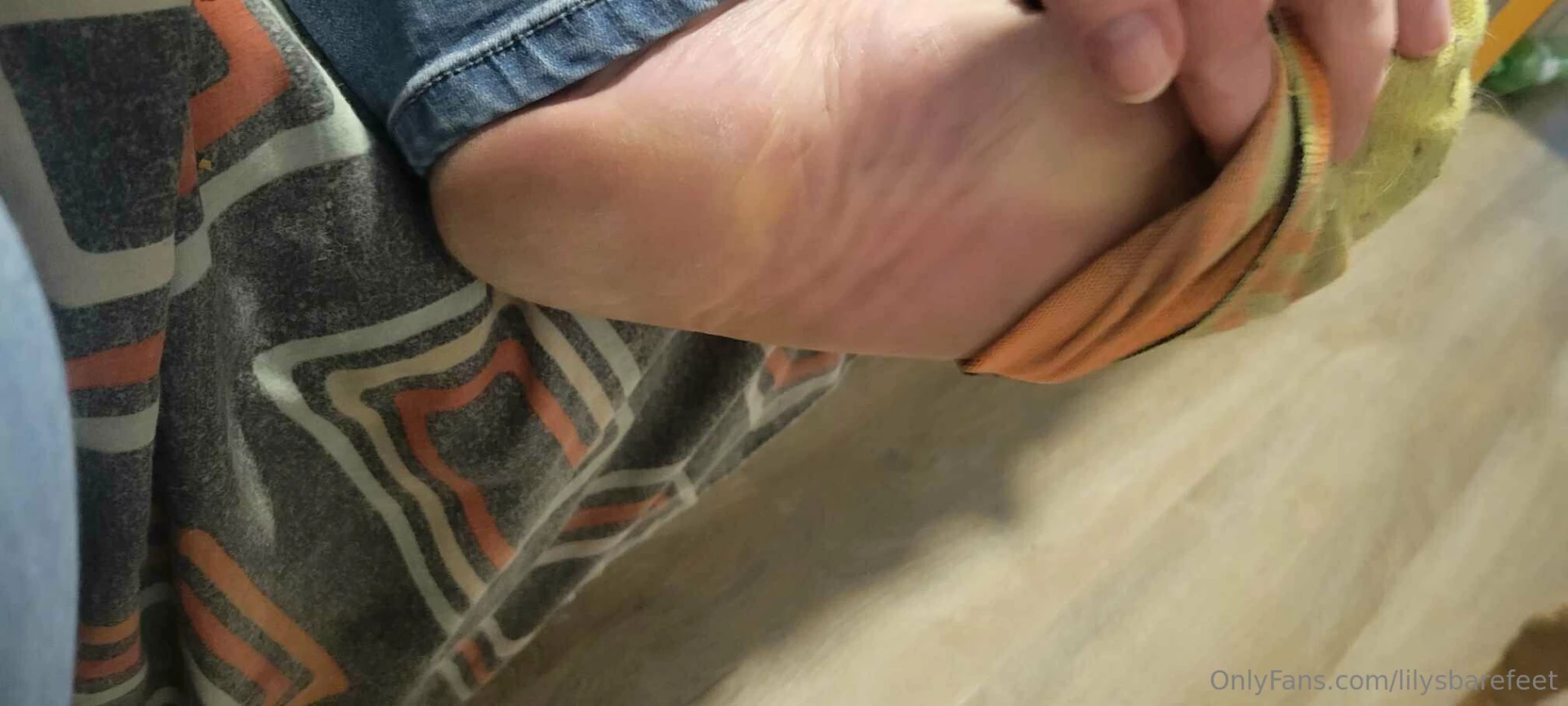 Little sock tease for u guys if u keep scrooling part 7 