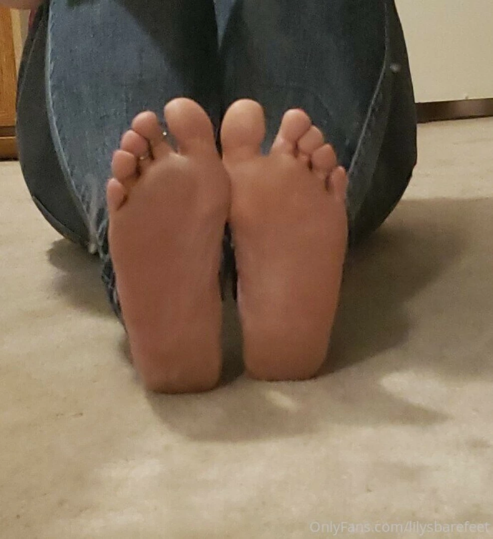 Pretty soles they need to be licked 