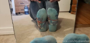 Keep swiping to take my socks off part 2