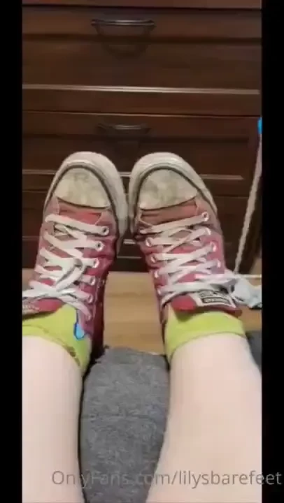Green socks off joi 