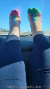 Pretty feet on the drive part 4