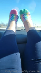 Pretty feet on the drive part 5