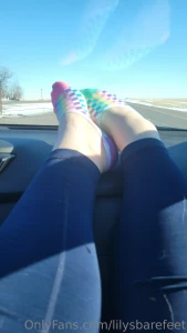 Pretty feet on the drive