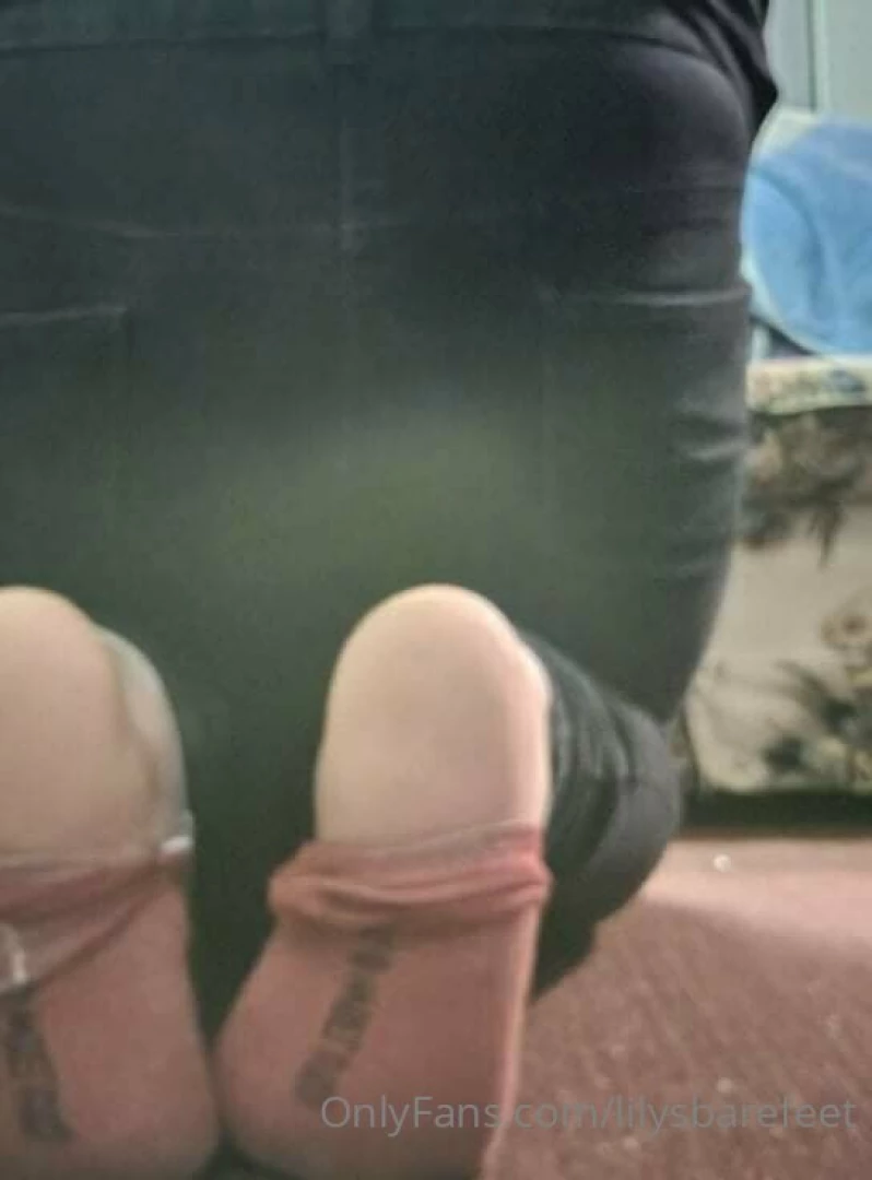 My feet at work i like to take my shoes ans socks off alot part 9 
