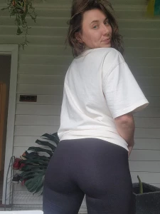 My vacuum cleaner died today boo will you help me buy a new one doesn part 1