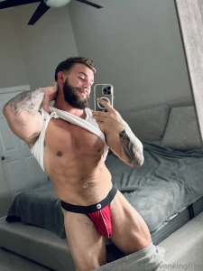 What s your favorite color i think you can guess mine